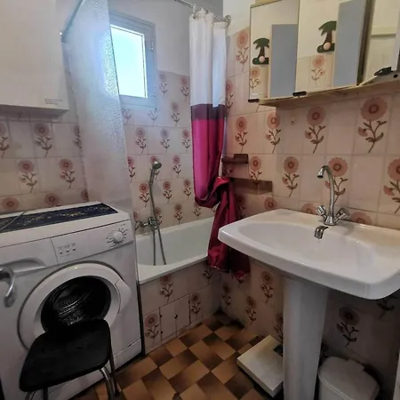 Accueillant, Quartier Mole - 5 Pers. - Fr-1-880-51 Apartman